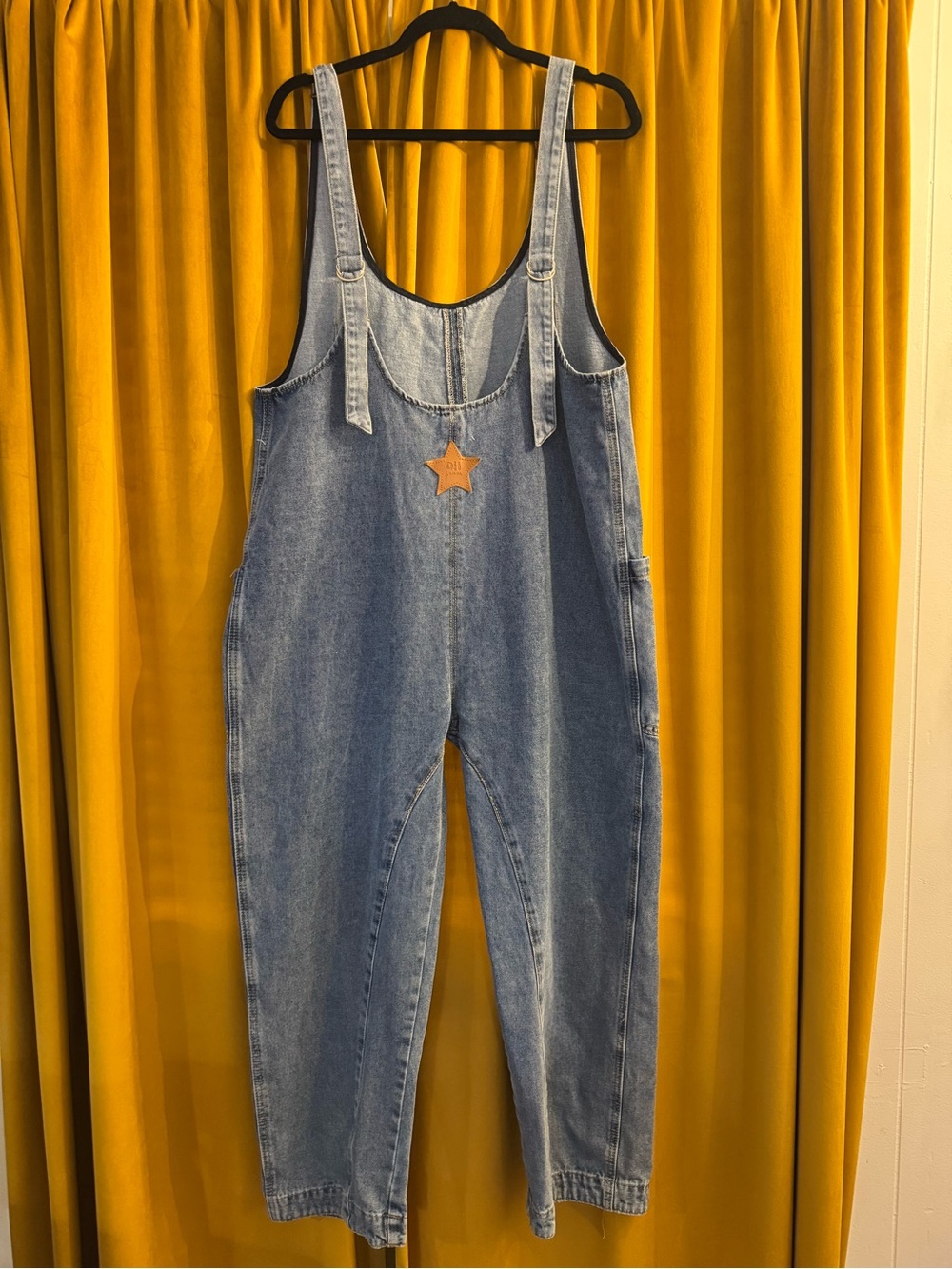 ⭐️⭐️OhJeans⭐️⭐️Denim Overalls with Star Patch - Light Blue